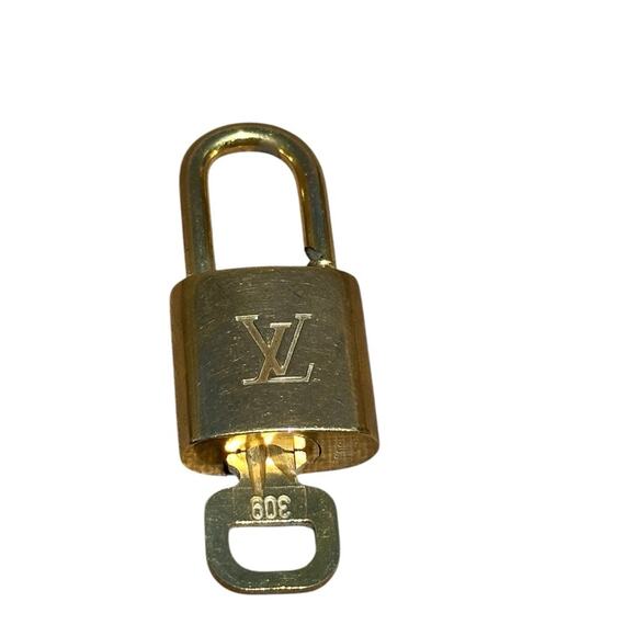 Louis Vuitton Gold 309 Lock and key Padlock - Picture 4 of 4